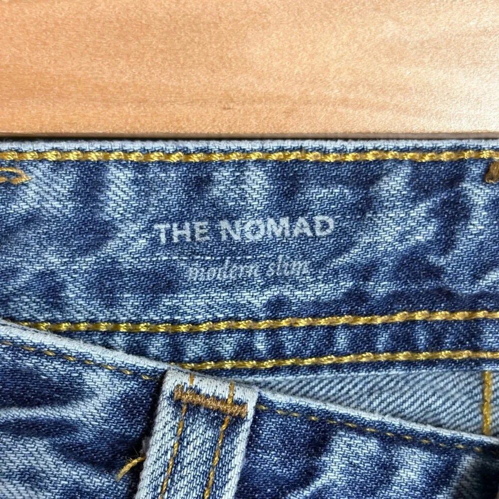 AG Adriano Goldschmied The Nomad Modern Slim Distressed Jeans Light Wash 28 Mens